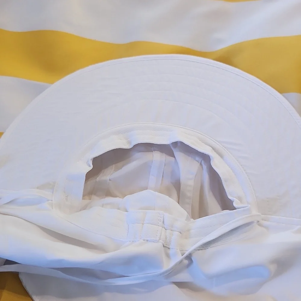 Chic Women's White Sun Hat with White Bow Accent